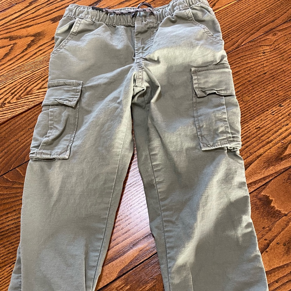 Gap kacki cargo pants size 5